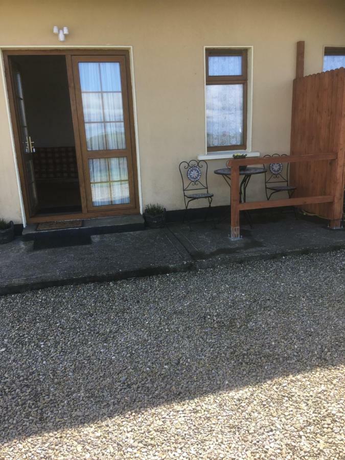 Baurleigh Studio Apartment P72F340 Lissaphooca Cross Roads Exterior foto